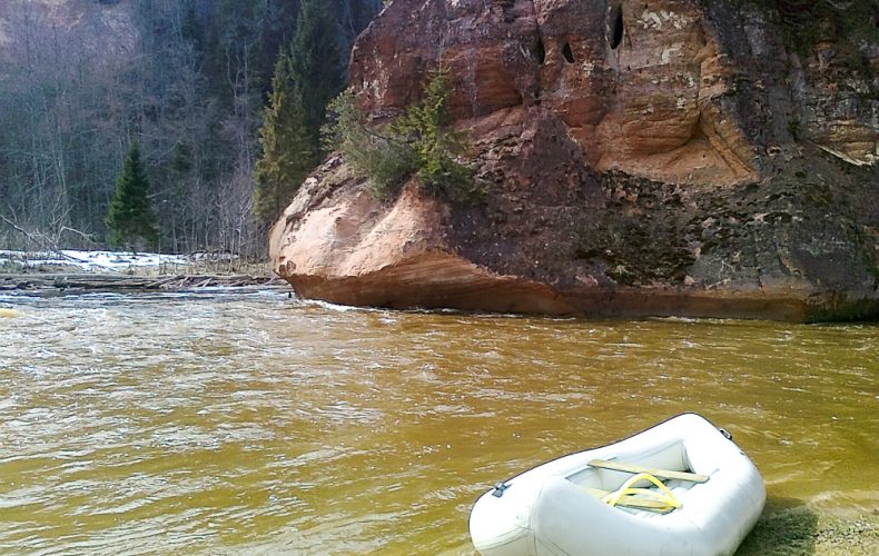 Ozolkalns_PVCpiepūšamās laivas