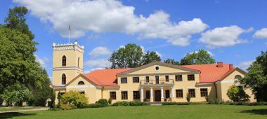 Dzērbene Castle Manor