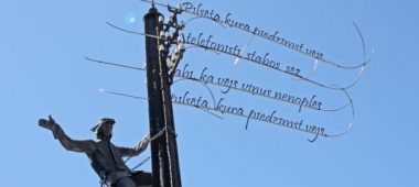 Sculptures of the Liepāja anthem