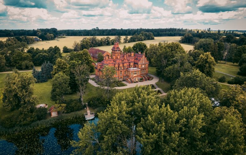 Jaunmoku palace High Res-4