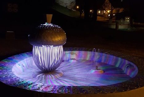 Kandava-Strūklaka-zīle2