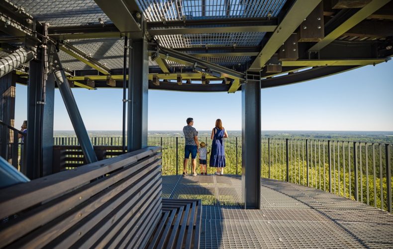Zilaiskalna-veselības-taka-skatu-tornis-visitvalmiera (20)