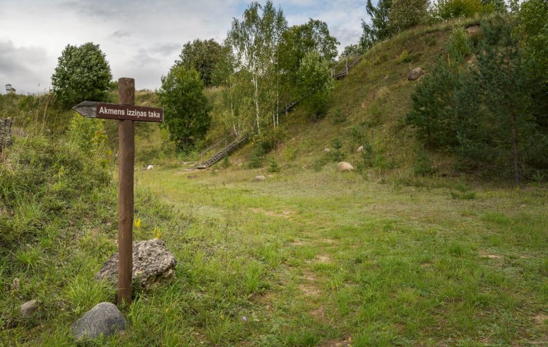 konu-kalns-akmens-izzinas-taka-visit-valmiera-3