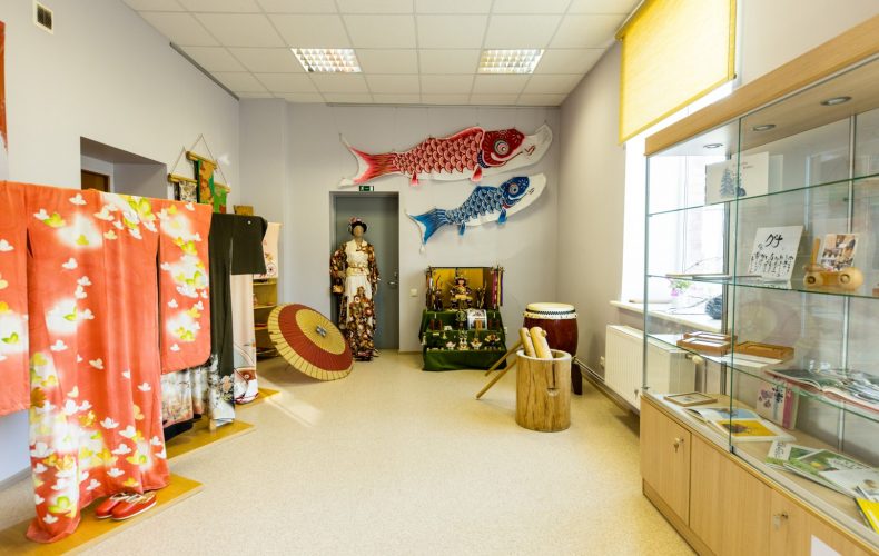 rujienas-izstazu-zale-un-japanas-istaba-visit-valmiera-3