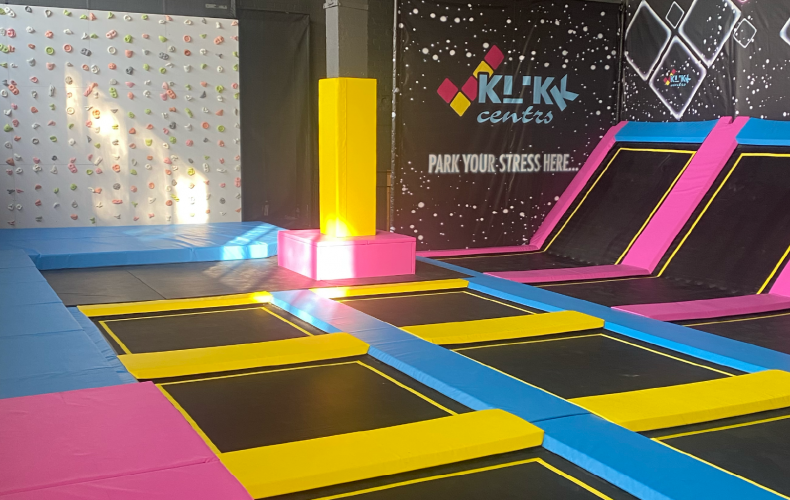 KLIKK centra batutu zona ar alpīnisma sienu