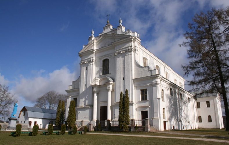 Ludviga_katoļu_baznīca_1