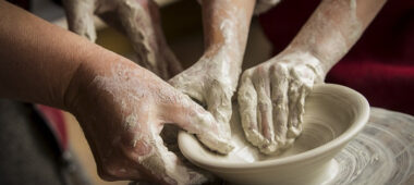 In the ceramics workshop “Bakes”