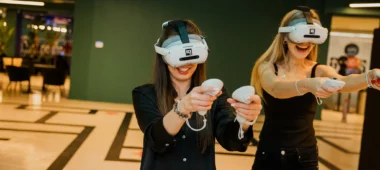 GUNSnLASERS free walking VR