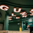 gunsnlasers-karaoke-istabas-002