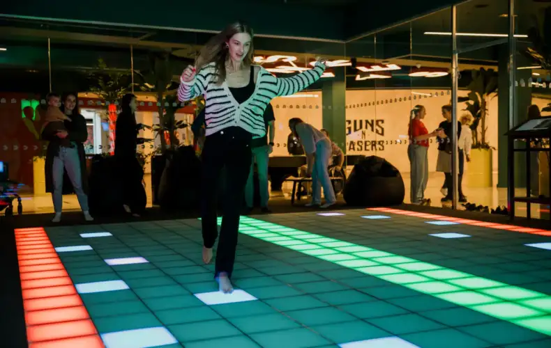 GUNSnLASERS day camp for kids in Riga – an active summer with go-karts, VR and a pixel room