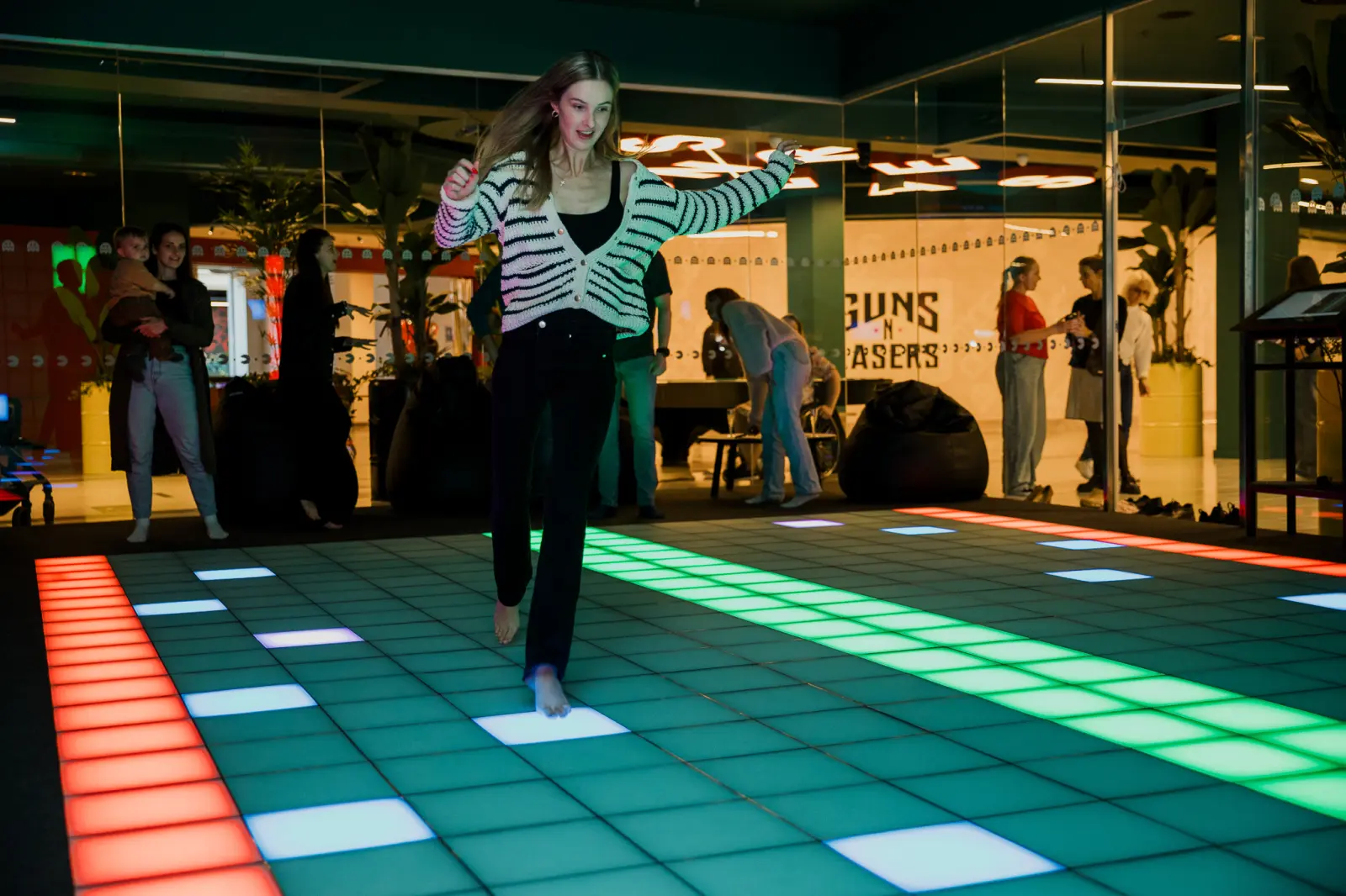 GUNSnLASERS day camp for kids in Riga – an active summer with go-karts, VR and a pixel room